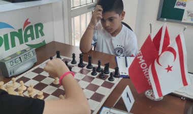 MEMORIAL SAĞLIK GRUP SATRANÇ TURNUVASI 2022 3 üncü TUR TAMAMLANDI