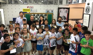 MEMORIAL SAĞLIK GRUP SATRANÇ TURNUVASI 2022 ÖDÜL TÖRENİ