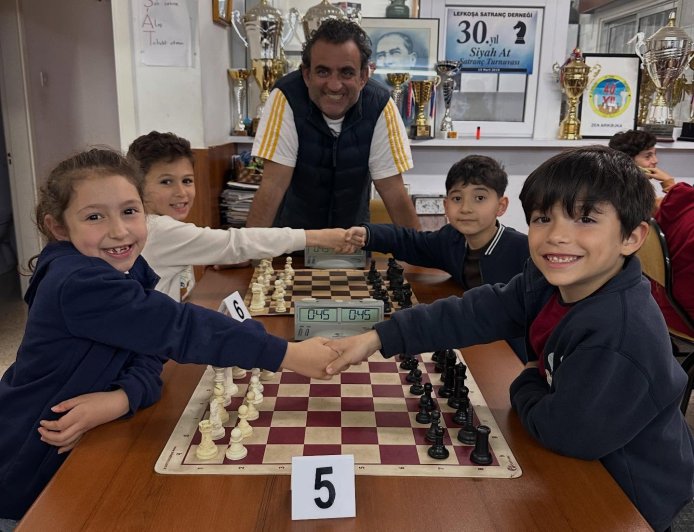 7. DORMEN BİLİŞİM KÜÇÜKLER VE MİNİKLER SATRANÇ TURNUVASI TAMAMLANDI