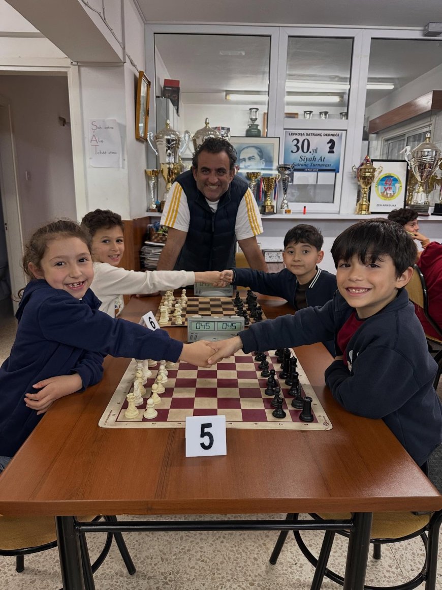 7. DORMEN BİLİŞİM KÜÇÜKLER VE MİNİKLER SATRANÇ TURNUVASI TAMAMLANDI